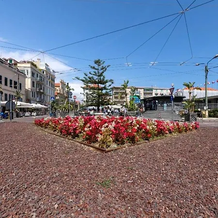 アパート Modern With Sea View In 40 M²